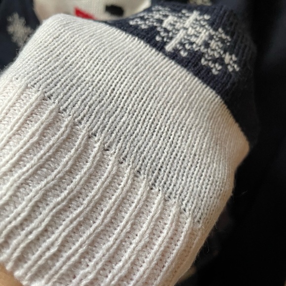 3 for 25$ 42 Snowman Christmas Theme Sweater - Picture 5 of 7